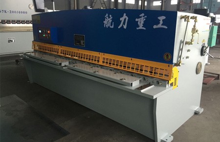 QC12Y-6X3200液壓擺式剪板機(jī)